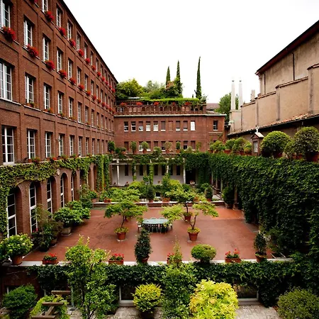 NEW GENERATION HOSTEL Milan center-3