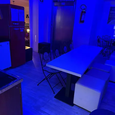 NEW GENERATION HOSTEL Milan center-2
